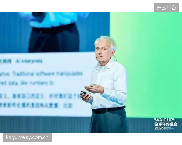 皮埃罗作为经验丰富的老将，有望在比赛焦灼阶段替补登场，利用其经验和身体优势改变战局。
